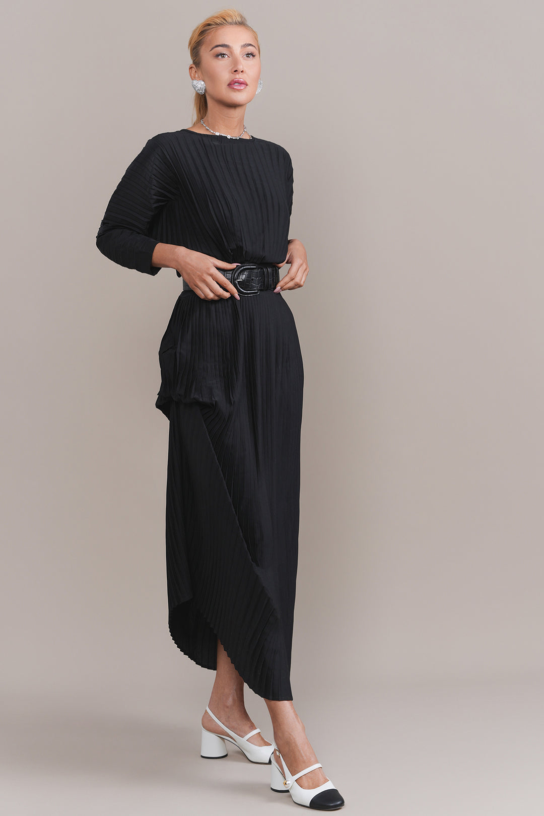 ZARAH DRESS IN BLACK